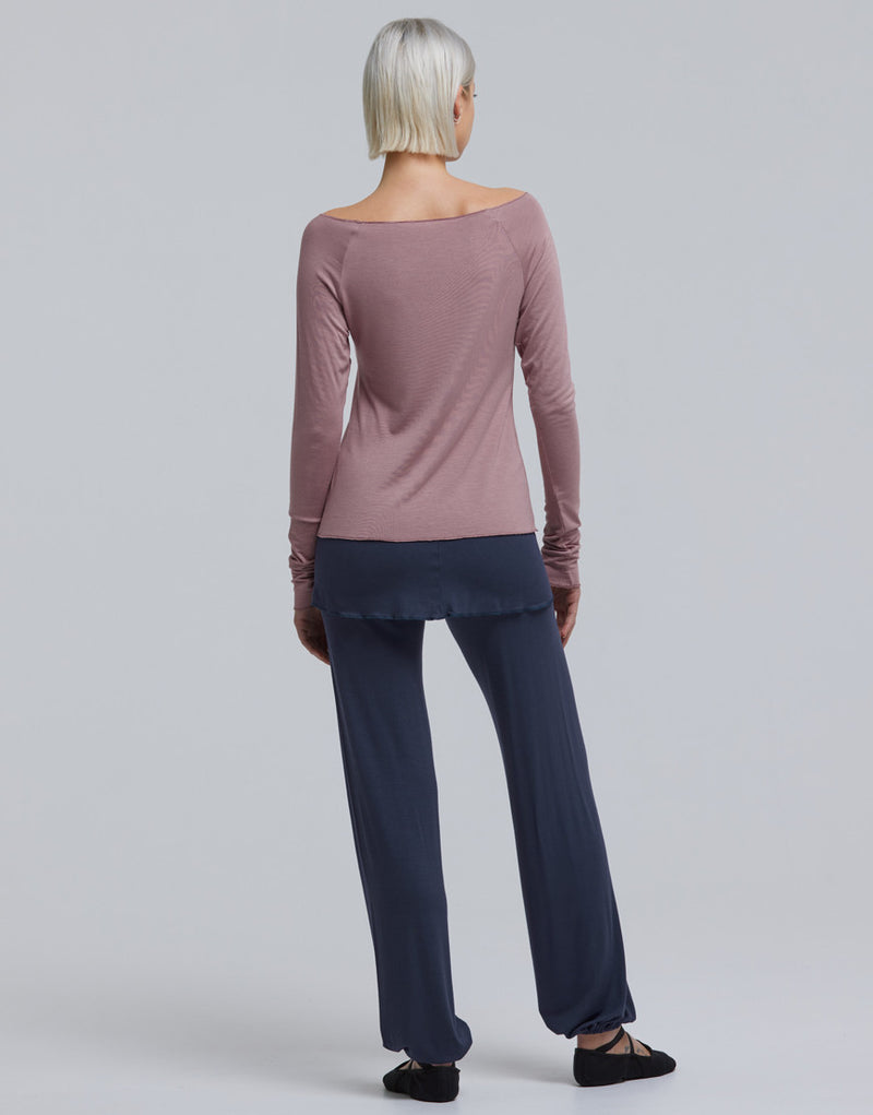 Laad het plaatje in de Viewer, Baltik Top Lange Mouw Wijde Hals Bamboe Viscose Roze (Blush)