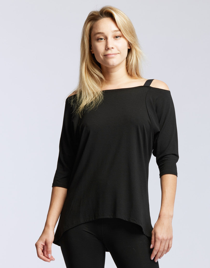 Zwart shirt met online boothals