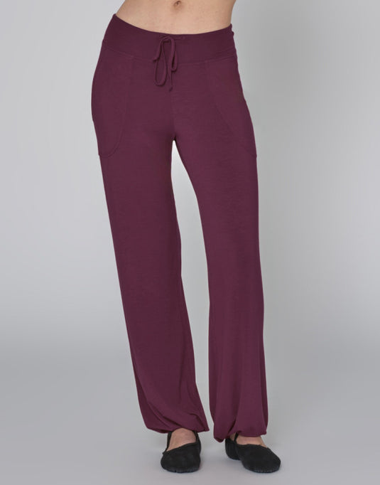 Bari Dansbroek met Zakken Paars (Black Cherry)